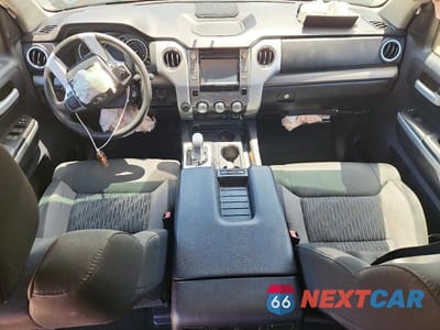 Zdjęcie 8 z 12 samochodu: 2016 TOYOTA TUNDRA SR5 VIN:5TFDY5F19GX516799 - miniatura