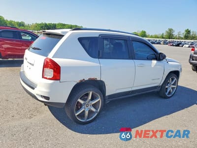 Trzecie zdjęcie samochodu z tyłu: 2012 JEEP COMPASS SPORT VIN:1C4NJDBB7CD559826 - miniatura