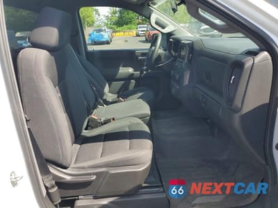 Zdjęcie 10 z 12 samochodu: 2022 CHEVROLET SILVERADO C1500 VIN:3GCNAAEKXNG558279 - miniatura