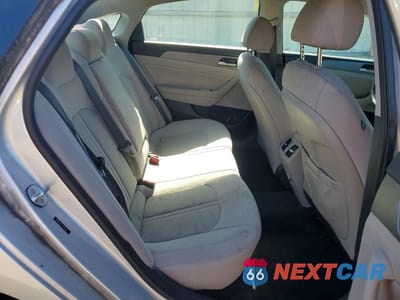 Zdjęcie 10 z 12 samochodu: 2019 HYUNDAI SONATA SEL VIN:5NPE34AFXKH795796 - miniatura
