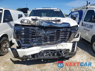 Piąte zdjęcie samochodu w środku: 2024 GMC SIERRA K2500 DENALI ULTIMATE VIN:1GT49XEYXRF143398 - miniatura