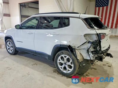 Drugie zdjęcie samochodu z przodu: 2025 JEEP COMPASS LATITUDE VIN:3C4NJDBN8ST516406 - miniatura