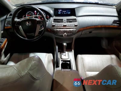 Zdjęcie 8 z 12 samochodu: 2011 HONDA ACCORD VIN:1HGCP2F85BA114222 - miniatura
