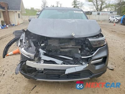 Piąte zdjęcie samochodu w środku: 2023 FORD EXPLORER XLT VIN:1FMSK8DH6PGB10596 - miniatura