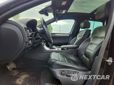 Zdjęcie 7 z 13 samochodu: 2017 VOLKSWAGEN TOUAREG WOLFSBURG VIN:WVGRF7BP9HD000586 - miniatura