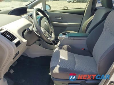 Zdjęcie 7 z 13 samochodu: 2016 TOYOTA PRIUS V THREE VIN:JTDZN3EU7GJ053319 - miniatura
