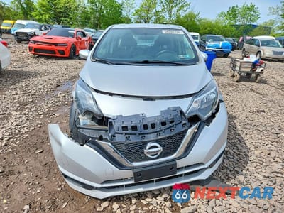 Piąte zdjęcie samochodu w środku: 2019 NISSAN VERSA NOTE SV VIN:3N1CE2CP5KL363079 - miniatura