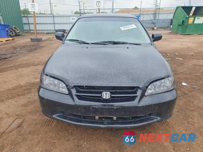 Piąte zdjęcie samochodu w środku: 1999 HONDA ACCORD VIN:JHMCG5640XC002709 - miniatura