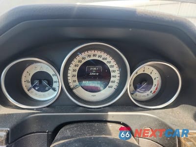 Zdjęcie 9 z 12 samochodu: 2016 MERCEDES-BENZ E 350 VIN:WDDHF5KBXGB207030 - miniatura