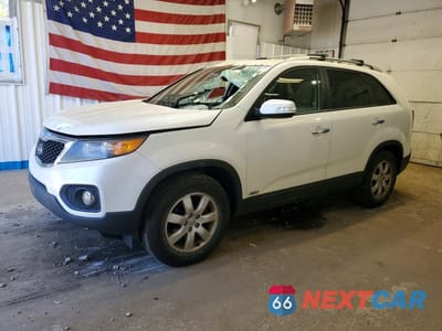 2012 KIA SORENTO LX 5XYKTDA66CG259553 - główne zdjęcie licytacji z USA - miniatura