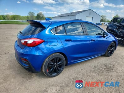 Trzecie zdjęcie samochodu z tyłu: 2017 CHEVROLET CRUZE LT VIN:3G1BE6SM5HS550594 - miniatura