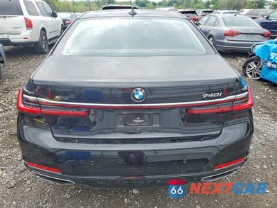 Zdjęcie 6 z 12 samochodu: 2022 BMW 740 XI VIN:WBA7T4C0XNCH65392 - miniatura