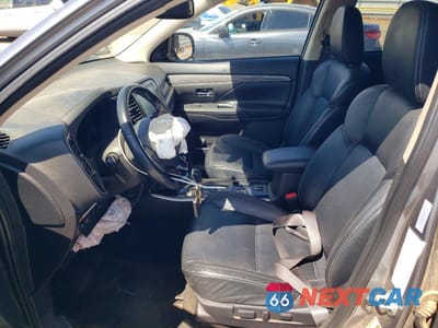 Zdjęcie 7 z 13 samochodu: 2020 MITSUBISHI OUTLANDER SE VIN:JA4AZ3A39LZ030628 - miniatura