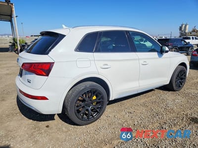 Trzecie zdjęcie samochodu z tyłu: 2018 AUDI Q5 PREMIUM VIN:WA1ANAFY5J2135550 - miniatura