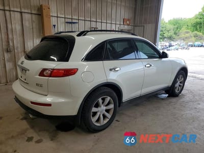 Trzecie zdjęcie samochodu z tyłu: 2004 INFINITI FX35 BASE VIN:JNRAS08W04X221084 - miniatura