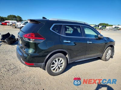 Trzecie zdjęcie samochodu z tyłu: 2018 NISSAN ROGUE SV VIN:5N1AT2MV6JC715292 - miniatura
