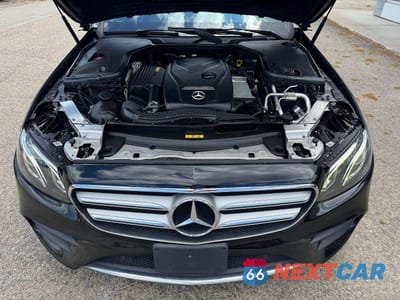 Zdjęcie 7 z 13 samochodu: 2018 MERCEDES-BENZ E 300 4MATIC VIN:WDDZF4KB8JA356550 - miniatura