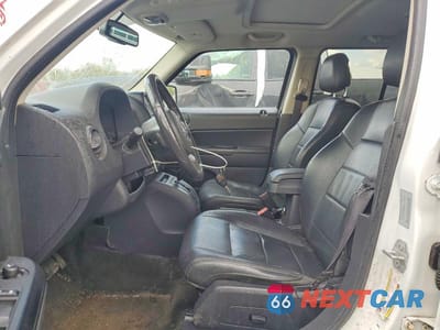 Zdjęcie 7 z 13 samochodu: 2017 JEEP PATRIOT LATITUDE VIN:1C4NJRFB9HD155554 - miniatura