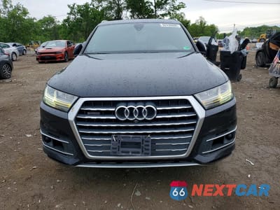 Piąte zdjęcie samochodu w środku: 2019 AUDI Q7 PREMIUM PLUS VIN:WA1LHAF75KD016992 - miniatura
