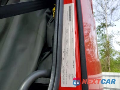 Zdjęcie 10 z 10 samochodu: 2019 VOLVO VNL SEMI TRUCK VIN:4V4NC9EH9KN899256 - miniatura
