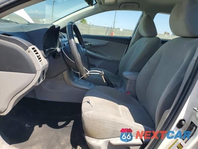 Zdjęcie 7 z 12 samochodu: 2012 TOYOTA COROLLA LE VIN:2T1BU4EE8CC891903 - miniatura