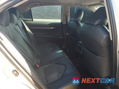 Zdjęcie 10 z 12 samochodu: 2018 TOYOTA CAMRY SE VIN:4T1B11HK6JU548432 - miniatura