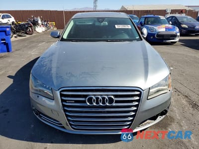 Piąte zdjęcie samochodu w środku: 2013 AUDI A8 L QUATTRO VIN:WAURGAFD0DN006731 - miniatura