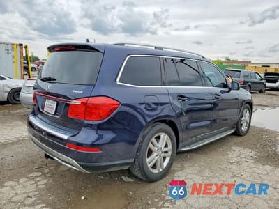 Trzecie zdjęcie samochodu z tyłu: 2014 MERCEDES-BENZ GL 450 4MATIC VIN:4JGDF7CE1EA410335 - miniatura
