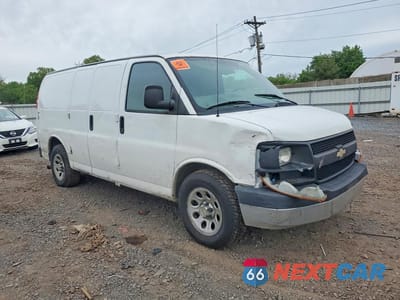 Czwarte zdjęcie samochodu z boku: 2011 CHEVROLET EXPRESS G1500 VIN:1GCSHAF44B1141555 - miniatura