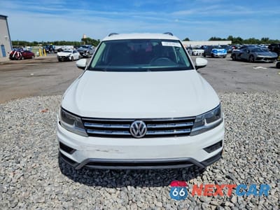 Piąte zdjęcie samochodu w środku: 2020 VOLKSWAGEN TIGUAN S VIN:3VV1B7AX5LM105400 - miniatura