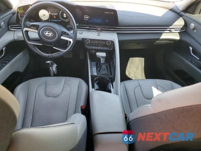 Zdjęcie 8 z 13 samochodu: 2024 HYUNDAI ELANTRA LIMITED VIN:KMHLP4DG1RU797626 - miniatura