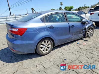 Trzecie zdjęcie samochodu z tyłu: 2016 KIA RIO EX VIN:KNADN4A34G6680590 - miniatura
