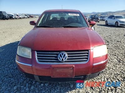 Piąte zdjęcie samochodu w środku: 2001 VOLKSWAGEN PASSAT GLX 4MOTION VIN:WVWTH63B71P269417 - miniatura