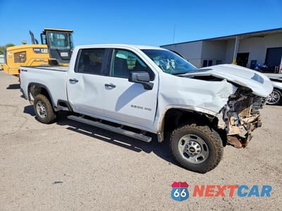 Czwarte zdjęcie samochodu z boku: 2020 CHEVROLET SILVERADO K2500 HEAVY DUTY VIN:1GC4YLE79LF137876 - miniatura