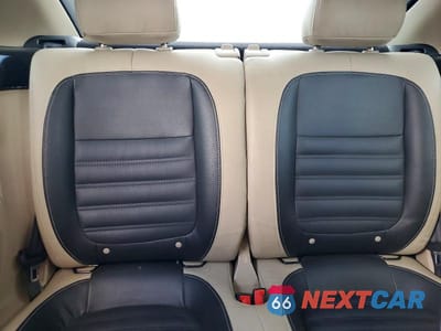Zdjęcie 10 z 13 samochodu: 2013 VOLKSWAGEN BEETLE TURBO VIN:3VWVT7AT7DM681966 - miniatura