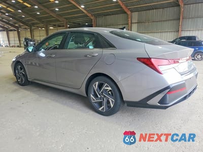 Drugie zdjęcie samochodu z przodu: 2025 HYUNDAI ELANTRA LIMITED VIN:KMHLP4DG6SU052621 - miniatura