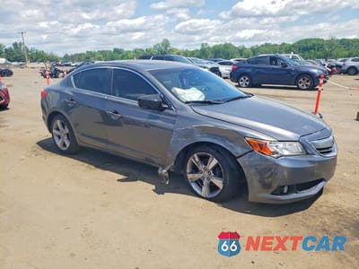 Czwarte zdjęcie samochodu z boku: 2013 ACURA ILX 20 TECH VIN:19VDE1F75DE005309 - miniatura