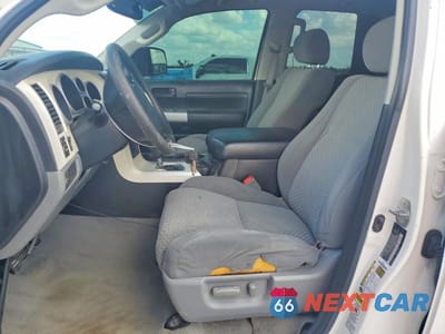 Zdjęcie 7 z 12 samochodu: 2011 TOYOTA TUNDRA DOUBLE CAB SR5 VIN:5TFRM5F16BX034253 - miniatura