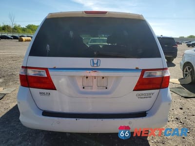 Zdjęcie 6 z 13 samochodu: 2005 HONDA ODYSSEY TOURING VIN:5FNRL38885B002033 - miniatura