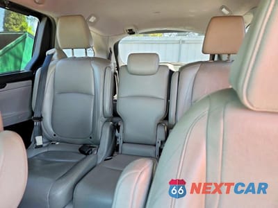 Zdjęcie 10 z 13 samochodu: 2019 HONDA ODYSSEY EXL VIN:5FNRL6H71KB109428 - miniatura