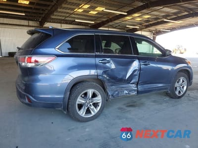 Trzecie zdjęcie samochodu z tyłu: 2016 TOYOTA HIGHLANDER LIMITED PLATINUM VIN:5TDDKRFH3GS286110 - miniatura