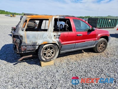 Trzecie zdjęcie samochodu z tyłu: 2004 JEEP GRAND CHEROKEE LAREDO VIN:1J4GW48S64C264722 - miniatura