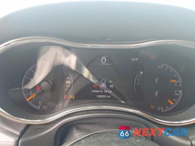 Zdjęcie 9 z 13 samochodu: 2019 JEEP GRAND CHEROKEE LAREDO VIN:1C4RJEAG9KC626046 - miniatura