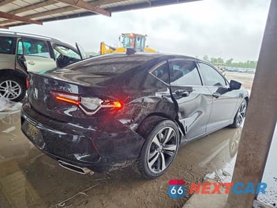Trzecie zdjęcie samochodu z tyłu: 2025 ACURA TLX VIN:19UUB5F43SA002858 - miniatura