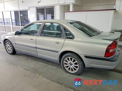 Drugie zdjęcie samochodu z przodu: 2001 VOLVO S80 VIN:YV1TS94D511185743 - miniatura
