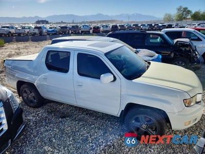 Czwarte zdjęcie samochodu z boku: 2013 HONDA RIDGELINE RTL VIN:5FPYK1F51DB012534 - miniatura
