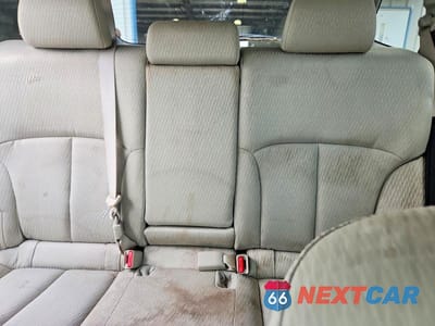 Zdjęcie 10 z 13 samochodu: 2010 SUBARU OUTBACK 2.5I PREMIUM VIN:4S4BRBCC6A3378660 - miniatura