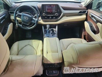 Zdjęcie 8 z 13 samochodu: 2020 TOYOTA HIGHLANDER LIMITED VIN:5TDYZRAH2LS027641 - miniatura