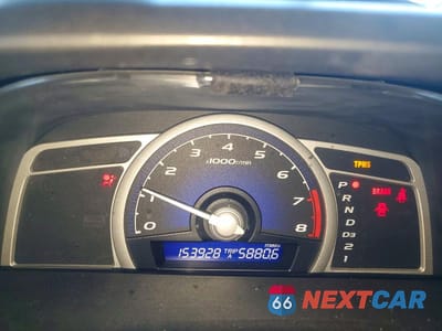 Zdjęcie 9 z 12 samochodu: 2008 HONDA CIVIC LX VIN:2HGFG12608H559683 - miniatura