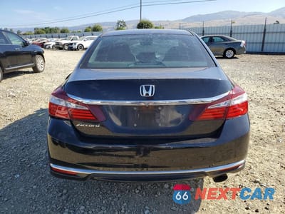 Zdjęcie 6 z 12 samochodu: 2016 HONDA ACCORD LX VIN:1HGCR2F33GA186655 - miniatura
